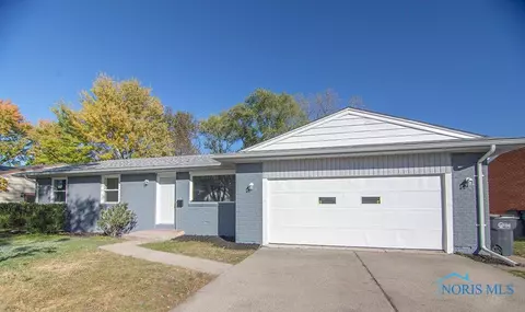 828 Independence Rd, Toledo, OH 43607 photo 2
