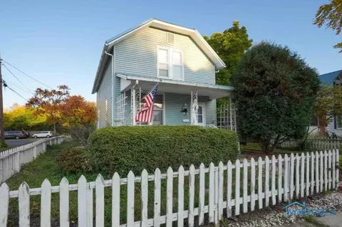 819 Maple Ave, Findlay, OH 45840