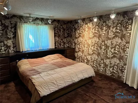 620 Center Ridge Rd, Bryan, OH 43506 photo 6