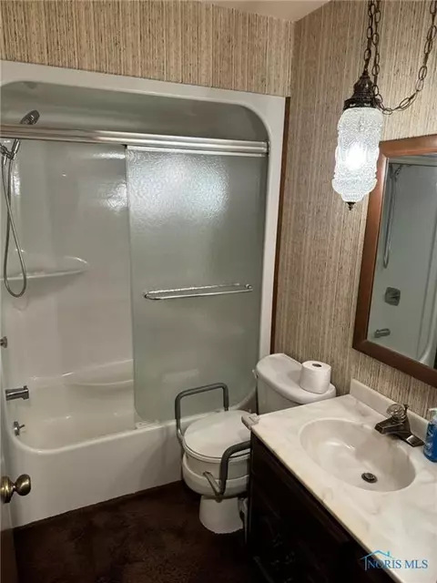 620 Center Ridge Rd, Bryan, OH 43506 photo 9