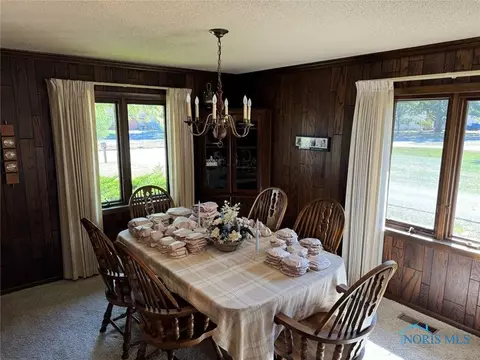 620 Center Ridge Rd, Bryan, OH 43506 photo 5