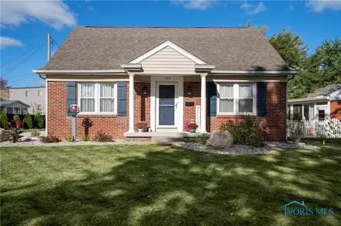 104 Rossway Ave, Rossford, OH 43460