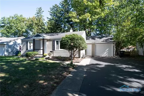 4308 Foxglove Rd, Toledo, OH 43623