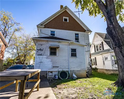 209 S Johnson St, Ada, OH 45810 photo 14
