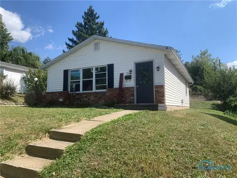 317 4th St, Fremont, OH 43420