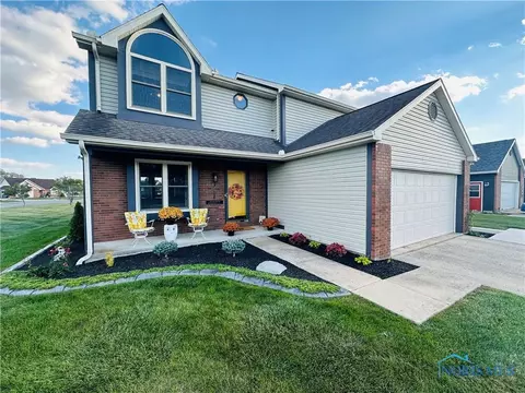 149 W Pinewood Ave, Defiance, OH 43512