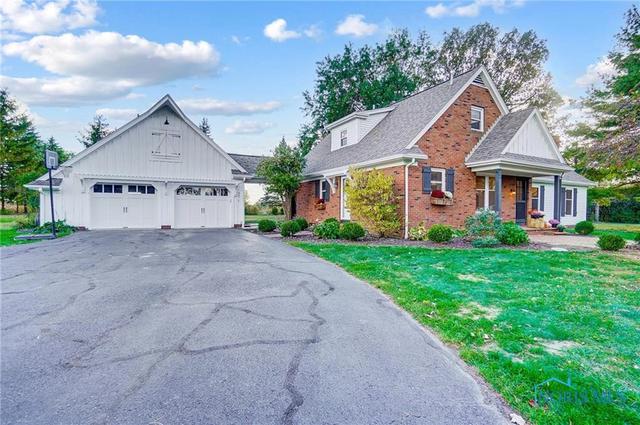 20913 W River Rd, Bowling Green, OH 43402