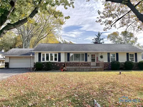 907 Timpe Rd, Fremont, OH 43420