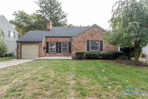 3739 Beverly Dr, Toledo, OH 43614