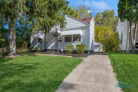 2346 Hinde Rd, Toledo, OH 43607