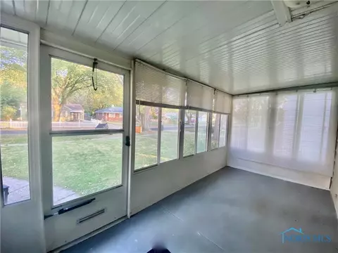 749 Cuthbert Rd, Toledo, OH 43607 photo 3