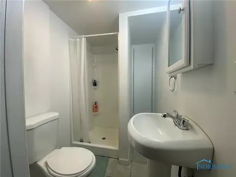 749 Cuthbert Rd, Toledo, OH 43607 photo 21