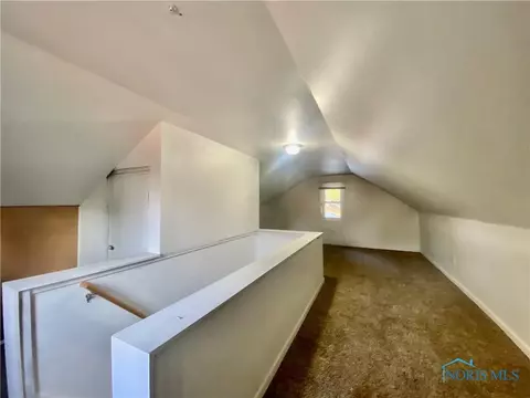 749 Cuthbert Rd, Toledo, OH 43607 photo 15