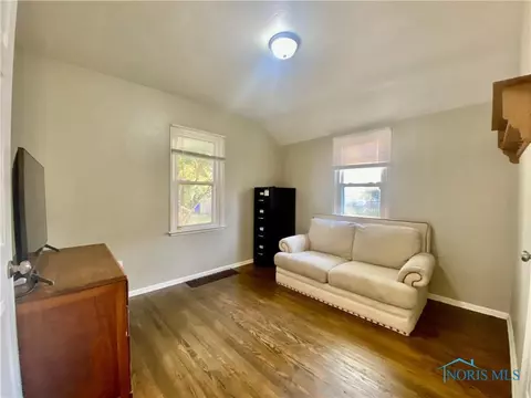 749 Cuthbert Rd, Toledo, OH 43607 photo 14