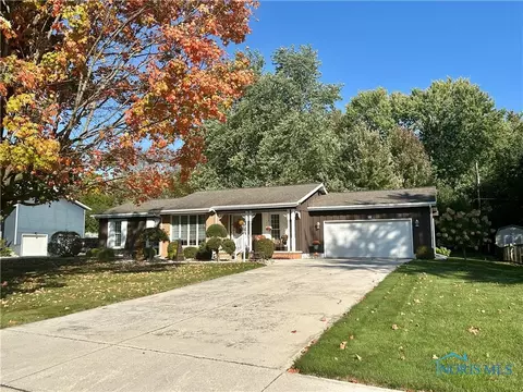 42 Walnut St, Tiffin, OH 44883