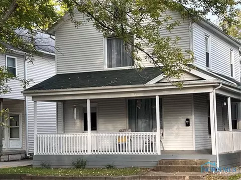 674 Clinton St, Defiance, OH 43512