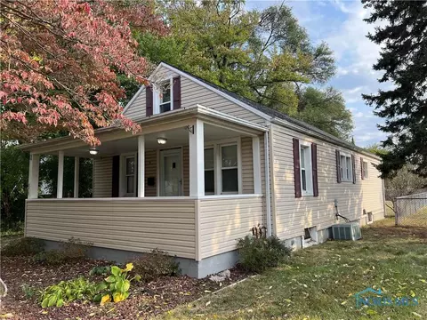 2415 Paradise Ave, Toledo, OH 43613