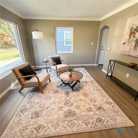 2017 Farnham Rd, Toledo, OH 43607 photo 6