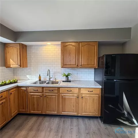 2017 Farnham Rd, Toledo, OH 43607 photo 12
