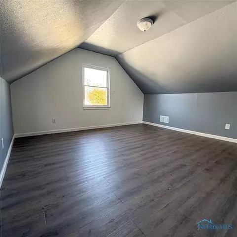 2017 Farnham Rd, Toledo, OH 43607 photo 25
