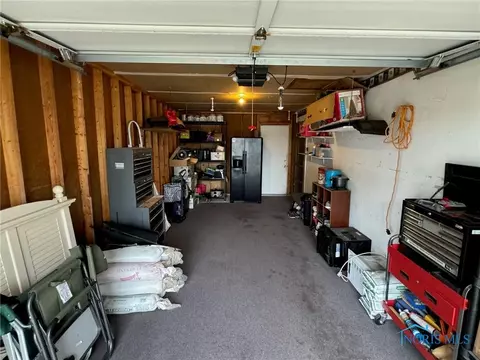 526 Olive Dr, Bryan, OH 43506 photo 12