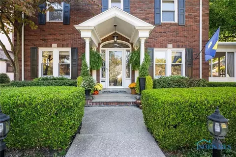 1951 Richmond Rd, Toledo, OH 43607 photo 2