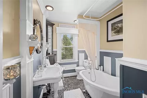 1951 Richmond Rd, Toledo, OH 43607 photo 22