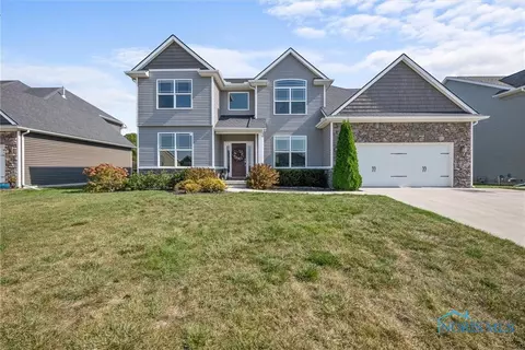 5608 Red Hawk Ln, Sylvania, OH 43560