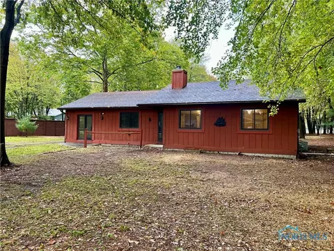 5043 S Fulton Lucas Rd, Swanton, OH 43558