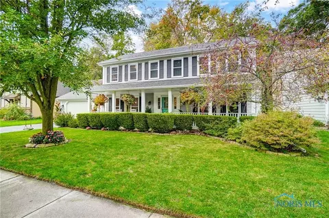 4425 Weldwood Ln, Sylvania, OH 43560