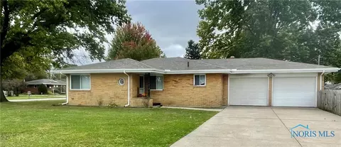 3156 Milwaukee Ave, Oregon, OH 43616