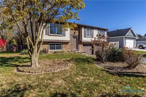 2075 Kellerston Rd, Maumee, OH 43537