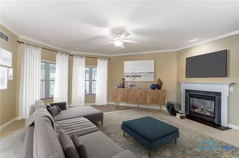 7235 Compass Point Ct, Maumee, OH 43537 photo 9