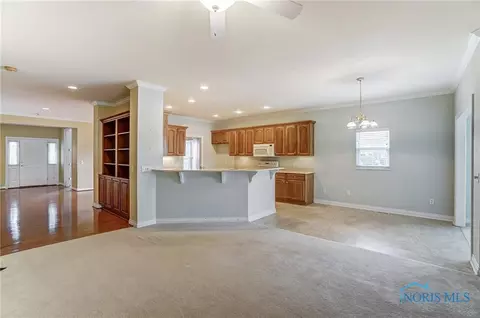 7235 Compass Point Ct, Maumee, OH 43537 photo 18