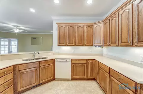 7235 Compass Point Ct, Maumee, OH 43537 photo 23