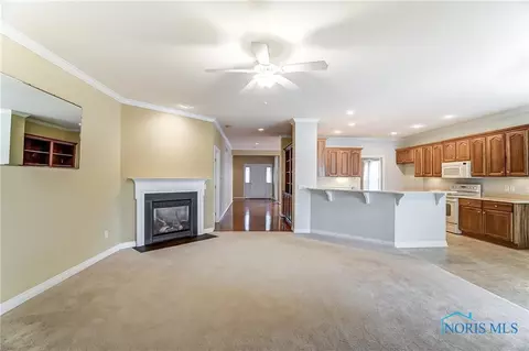 7235 Compass Point Ct, Maumee, OH 43537 photo 17