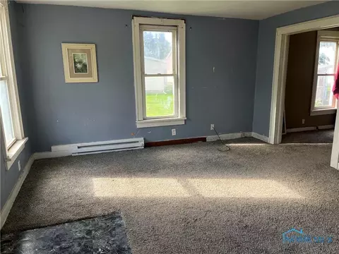 315 Elm St #A, Deshler, OH 43516 photo 3