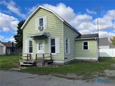 315 Elm St #A, Deshler, OH 43516 photo 1
