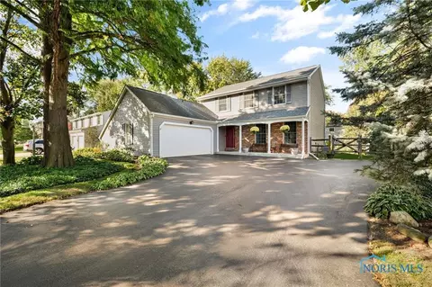 6722 Addington Ln, Sylvania, OH 43560