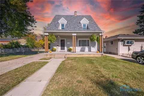17 Warrington Rd, Toledo, OH 43612