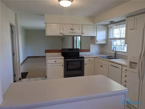 2400 Springmill Rd, Findlay, OH 45840 photo 6