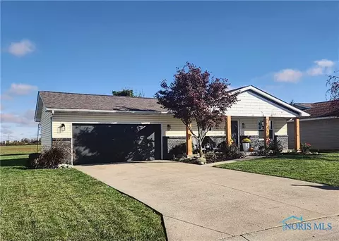 940 N Harmony Dr, Napoleon, OH 43545