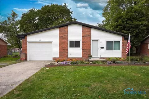 1832 Gayle Ln, Findlay, OH 45840