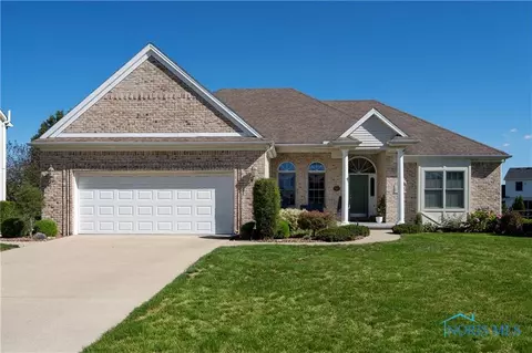 391 Arrowhead Dr, Perrysburg, OH 43551