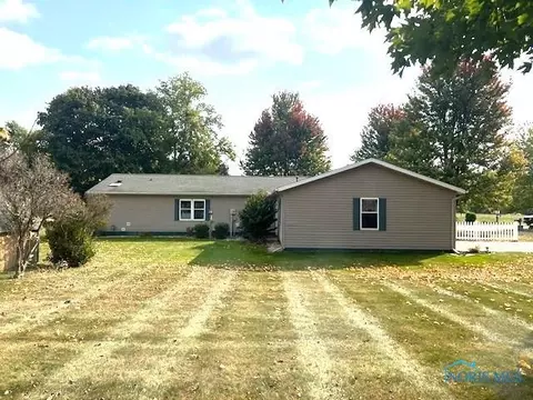 614 Cynthia Dr, Fayette, OH 43521 photo 5
