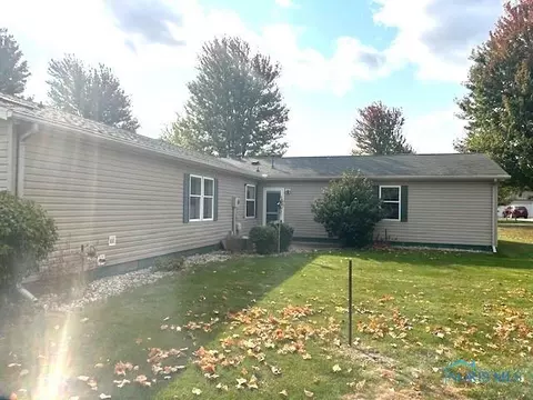 614 Cynthia Dr, Fayette, OH 43521 photo 3