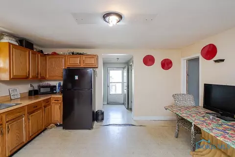 227 E Central Ave, Toledo, OH 43608 photo 15