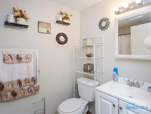 227 E Central Ave, Toledo, OH 43608 photo 25