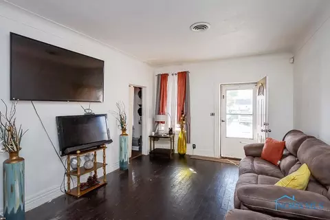 227 E Central Ave, Toledo, OH 43608 photo 7