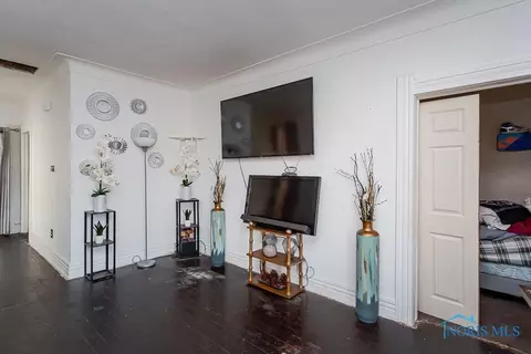 227 E Central Ave, Toledo, OH 43608 photo 8
